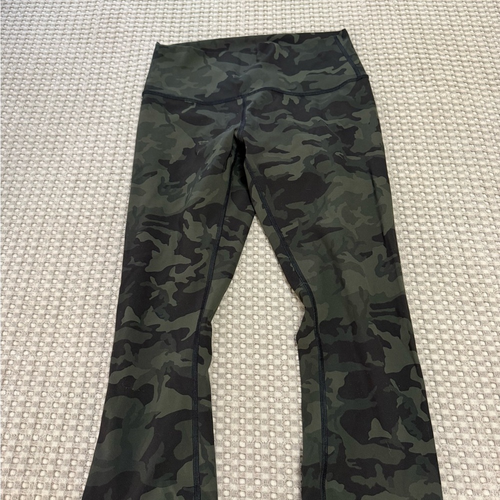Lululemon Athletica Green Camo Leggings